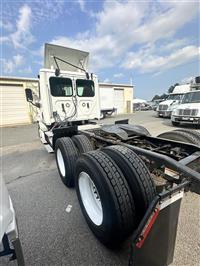 2020 Freightliner CASCADIA 125