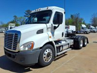 2018 Freightliner CASCADIA 113