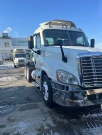 2018 Freightliner CASCADIA 125