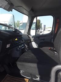 2018 Freightliner M2 106