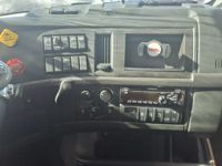 2020 Volvo VNL64T-760