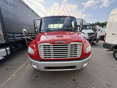 2019 Freightliner M2 106