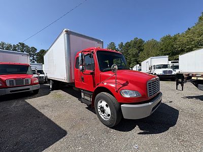 2017 Freightliner M2 106