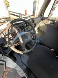 2021 Freightliner M2 106