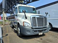 2015 Freightliner CASCADIA 125