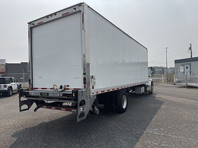2019 Freightliner M2 106