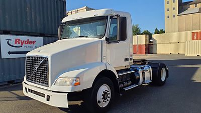 2014 Volvo VNM42T