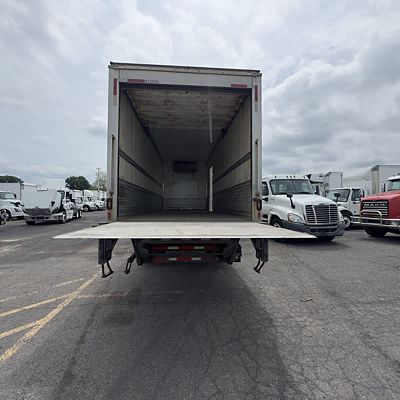 2019 Freightliner M2 106