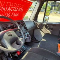 2017 Freightliner M2 106