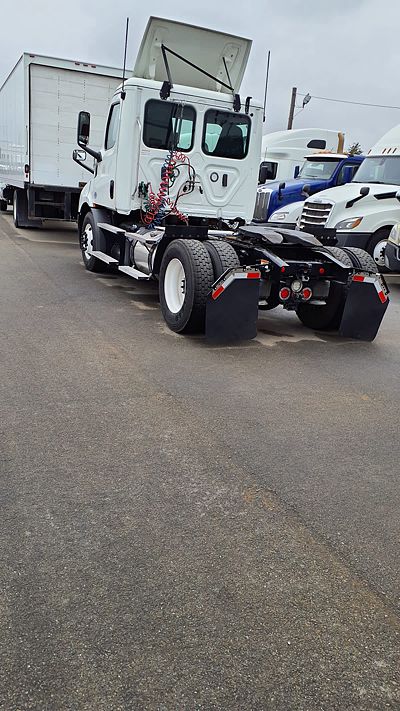2020 Freightliner NEW CASCADIA 116