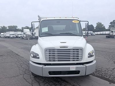 2019 Freightliner M2 106