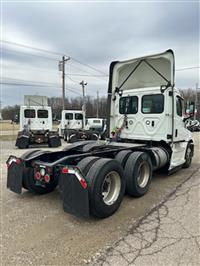 2021 Freightliner NEW CASCADIA PX12664