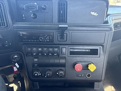 2019 International LT625