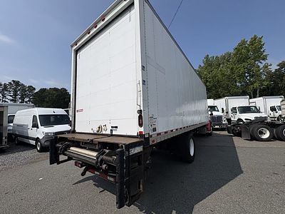 2017 Freightliner M2 106