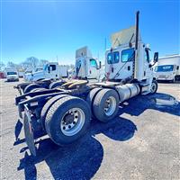 2017 Freightliner CASCADIA 125