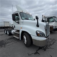 2018 Freightliner CASCADIA 125