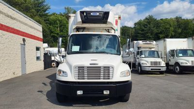 2019 Freightliner M2 106