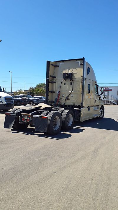 2019 Freightliner NEW CASCADIA PX12664
