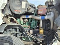 2019 Volvo VNR42T 300