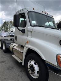 2019 Freightliner CASCADIA 125