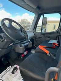 2014 Freightliner M2 106