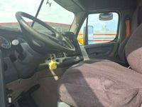 2018 Freightliner CASCADIA 125