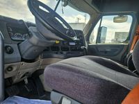 2020 Freightliner CASCADIA 125