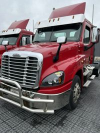 2017 Freightliner CASCADIA 125
