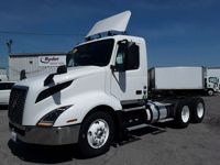 2019 Volvo VNL64T-300