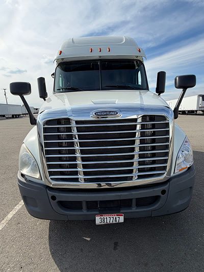 2019 Freightliner CASCADIA 125