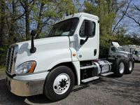 2018 Freightliner CASCADIA 125
