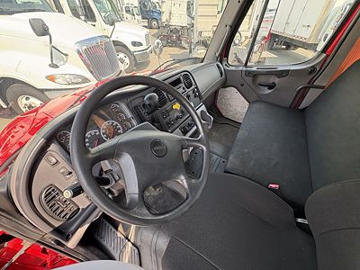 2017 Freightliner M2 106