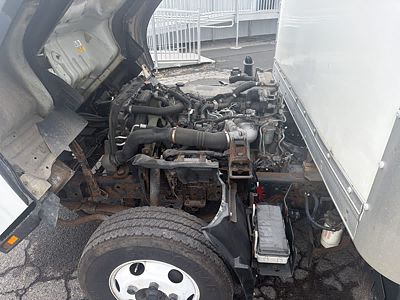2019 Isuzu NPR HD