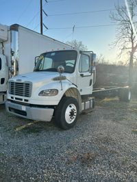 2018 Freightliner M2 106