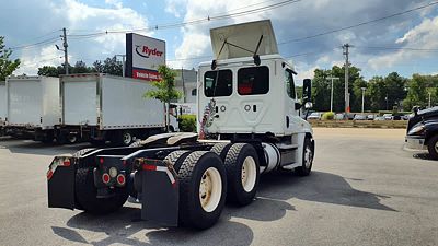 2018 Freightliner CASCADIA 125