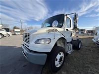 2015 Freightliner M2 106