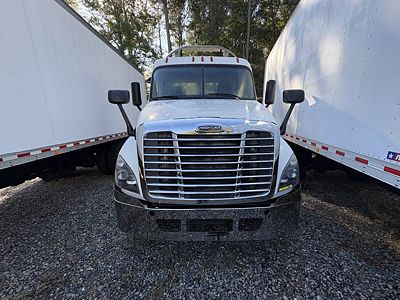 2019 Freightliner CASCADIA 125