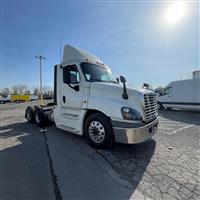 2017 Freightliner CASCADIA 125