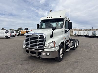2020 Freightliner CASCADIA 125