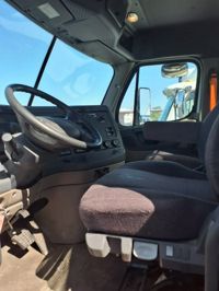 2019 Freightliner CASCADIA 125