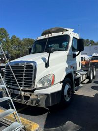 2016 Freightliner CASCADIA 125