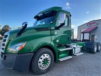 2020 Freightliner NEW CASCADIA PX12664