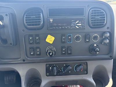 2020 Freightliner M2 106