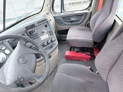 2020 Freightliner CASCADIA 125