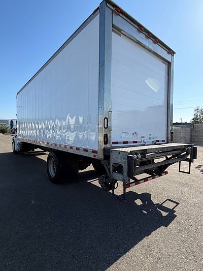 2016 Freightliner M2 106
