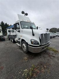 2017 Freightliner CASCADIA 125