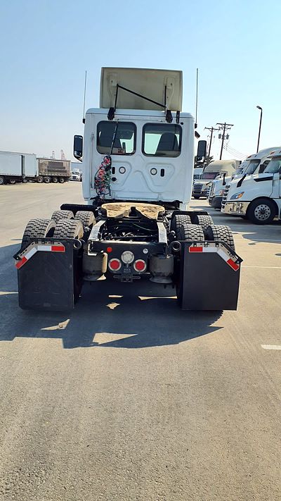2020 Freightliner NEW CASCADIA PX12664
