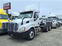 2017 Freightliner CASCADIA 113