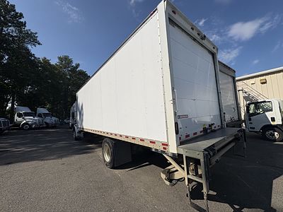 2020 Freightliner M2 106