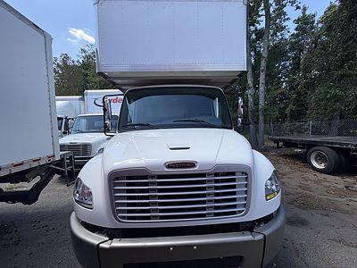 2019 Freightliner M2 106